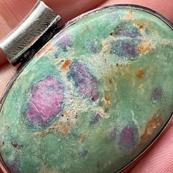 Natural Ruby Fuschite Kyanite Stone Jewelry Crystal Pendant - Picture 4 of 7